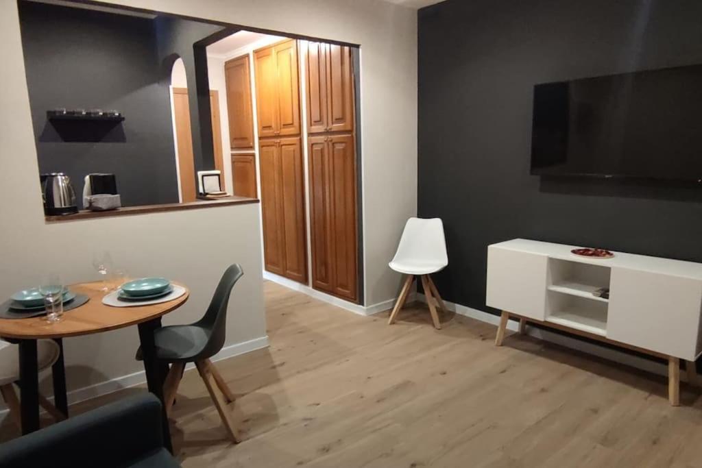 Dimora Delle Acacie Roma Apartment Bagian luar foto